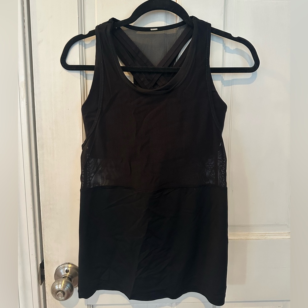 Lululemon 2 in 1 black tank with built in bra